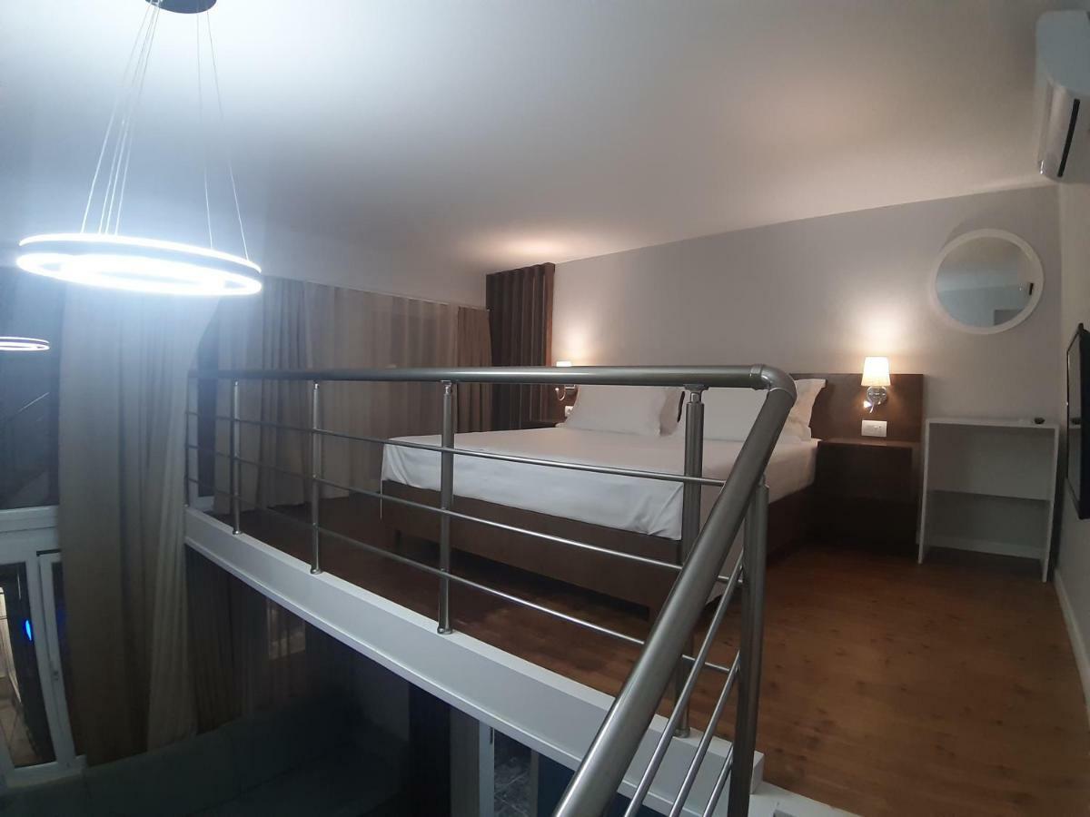 Bistrica Hotel Sarandë Exteriör bild