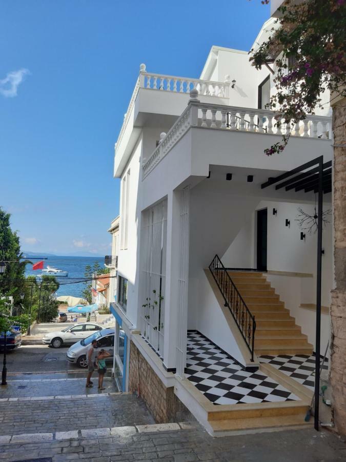 Bistrica Hotel Sarandë Exteriör bild