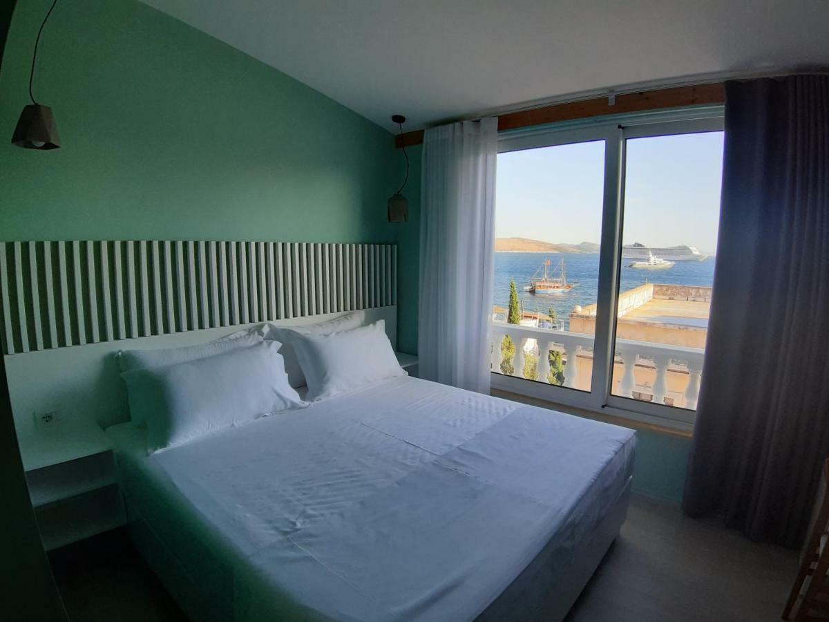 Bistrica Hotel Sarandë Exteriör bild